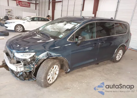 2025 Chrysler Pacifica Select z USA, uszkodzony, nr VIN 2C4RC1BG3SR551790